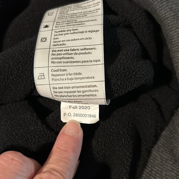 Carhartt zip up hoodie - Picture 7 of 8